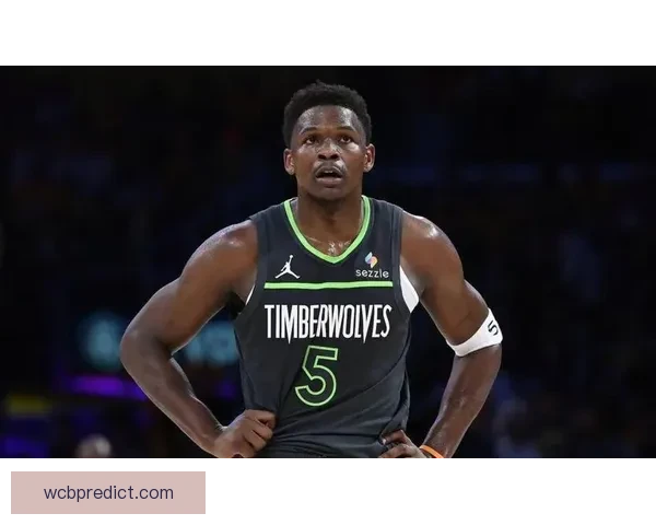 爱德华兹因膝伤缺阵活塞 生涯巅峰赛季遗憾无缘各大奖项