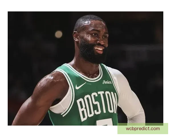 布朗：防守挡拆失误篮板被压制导致黄蜂获胜